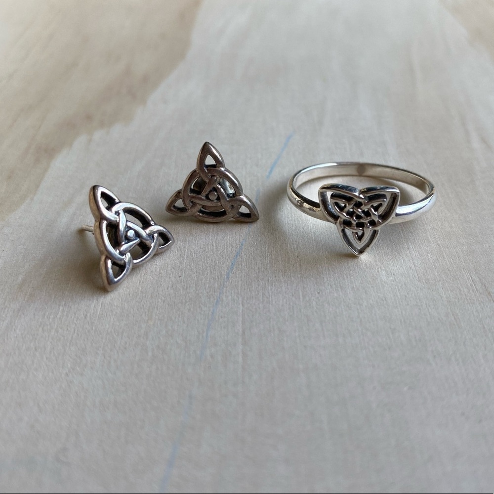 Silver Irish Trinity Ring and Earrings Set